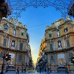 145 Maqueda * Palermo