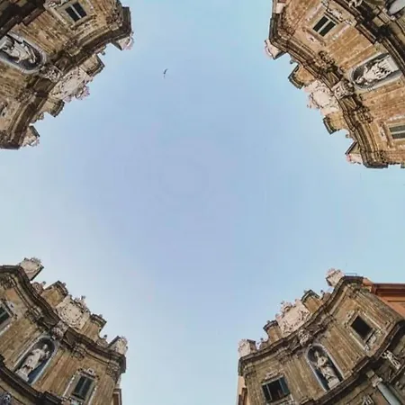 145 Maqueda Palermo