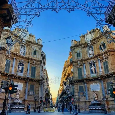 145 Maqueda * Palermo